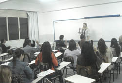 Curso de LIBRAS terá início dia 13 de maio