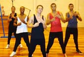 Alunos de Educação Física buscam patrocínio para participarem de festival de dança na Argentina