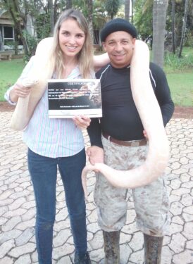 Aluna de Ciências Biológicas do UNIFOR-MG participa de curso de manejo de serpentes