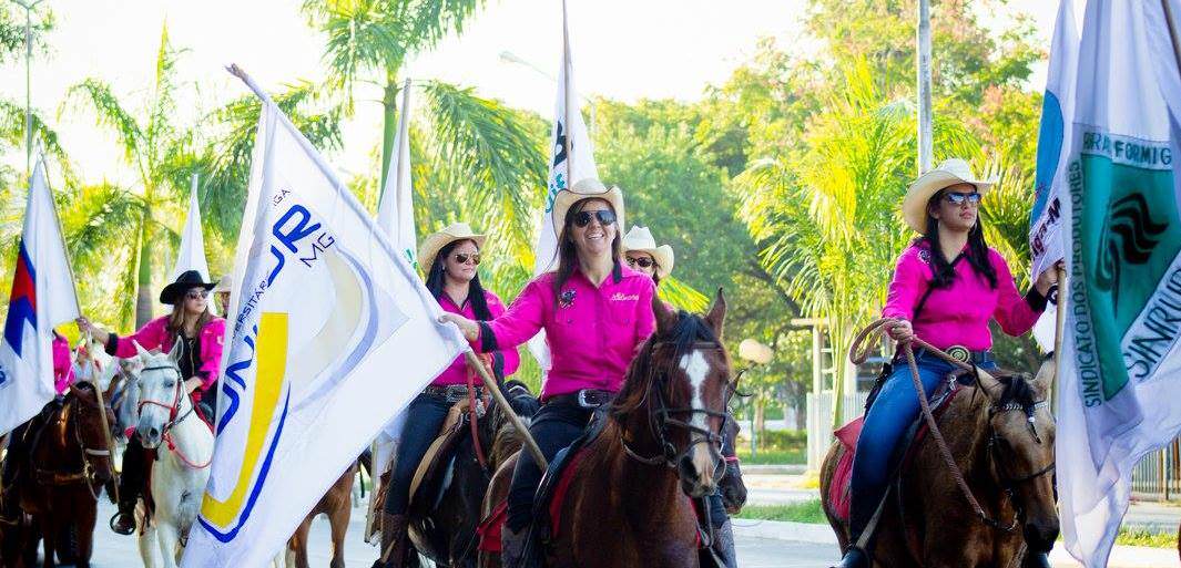 Fazenda Laboratório do UNIFOR-MG recebe Cavalgada de abertura da ExpoFormiga