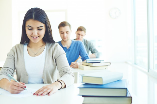Centro Universitário oferece curso de inglês instrumental – conversação