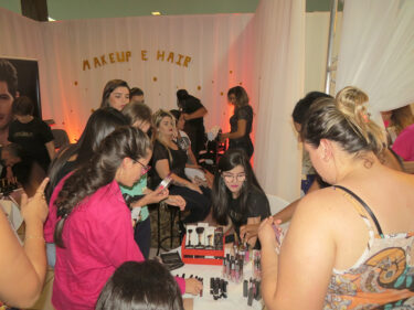 UNIFOR-MG recebe a IV Feira Esthetic Beauty
