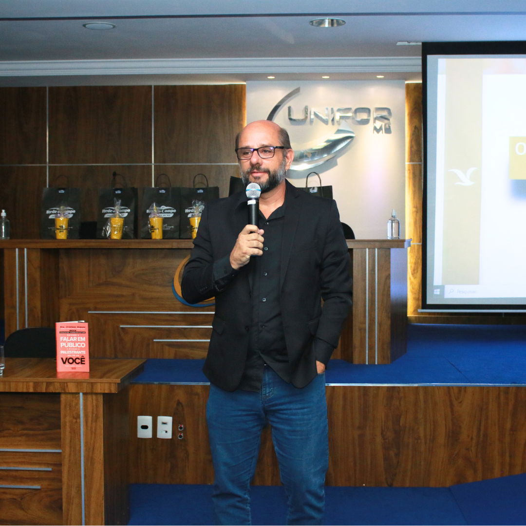UNIFOR-MG RECEBE PALESTRAS SOBRE O TEMA “CONECTANDO COMPETÊNCIAS EMPRESARIAIS”