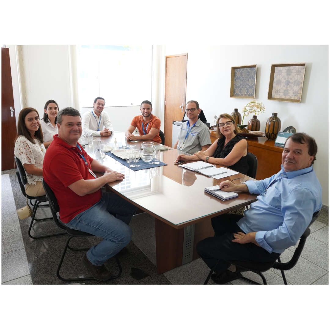 UNIFOR-MG E SENAI FORMIGA DISCUTEM PARCERIA PARA O CURSO TÉCNICO EM QUÍMICA