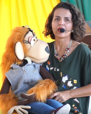 SARAU “FORMIGAS LITERÁRIAS” REUNIU ARTE, LEITURA E PROTAGONISMO ESTUDANTIL NO COLÉGIO UNIFOR