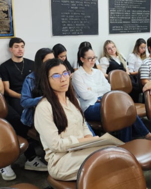 ALUNOS DE CIÊNCIAS CONTÁBEIS DO UNIFOR-MG PARTICIPAM DE AUDIÊNCIA PÚBLICA SOBRE A LDO 2027 DE FORMIGA