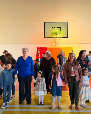 COLÉGIO UNIFOR PROMOVE ENCONTRO ESPECIAL EM HOMENAGEM AO DIA DOS AVÓS